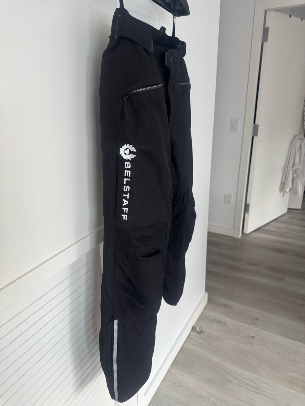 Men's Jackets & Coats Subcategory Identification